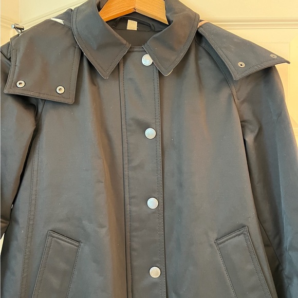 Burberry Bowpark Coat - Picture 9 of 14